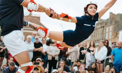 ZIDM 1600 21 Jun 15Feet6 Les Patineurs (C)Jamie Haslam